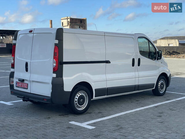 Белый Рено Трафик, объемом двигателя 2 л и пробегом 208 тыс. км за 12900 $, фото 7 на Automoto.ua
