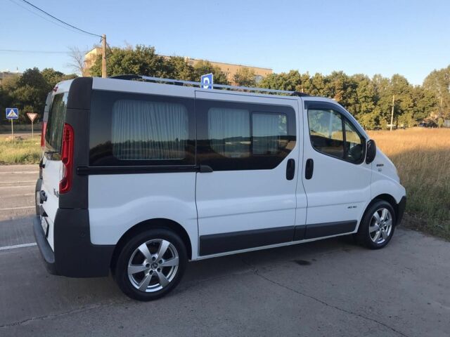 Білий Рено Трафік, об'ємом двигуна 0 л та пробігом 275 тис. км за 12500 $, фото 5 на Automoto.ua