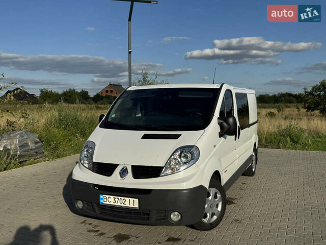 Белый Рено Трафик, объемом двигателя 2 л и пробегом 373 тыс. км за 12500 $, фото 16 на Automoto.ua