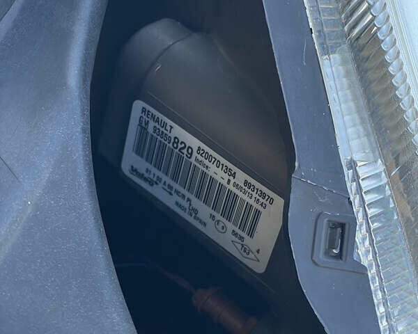 Белый Рено Трафик, объемом двигателя 2 л и пробегом 208 тыс. км за 12900 $, фото 40 на Automoto.ua