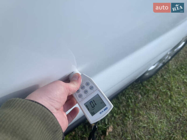 Белый Рено Трафик, объемом двигателя 2 л и пробегом 203 тыс. км за 9950 $, фото 95 на Automoto.ua