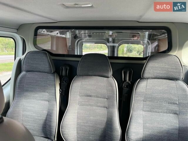 Белый Рено Трафик, объемом двигателя 2 л и пробегом 275 тыс. км за 13500 $, фото 12 на Automoto.ua
