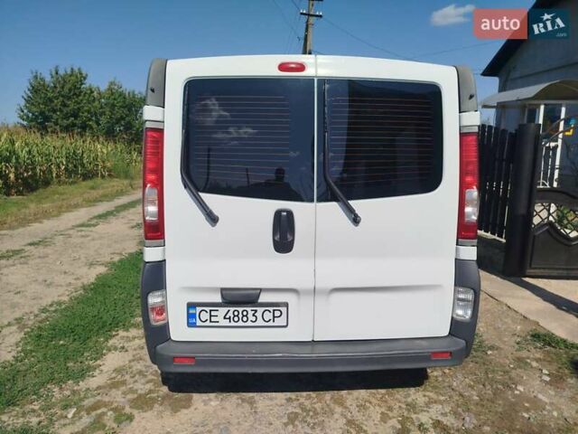 Белый Рено Трафик, объемом двигателя 2 л и пробегом 317 тыс. км за 10500 $, фото 8 на Automoto.ua