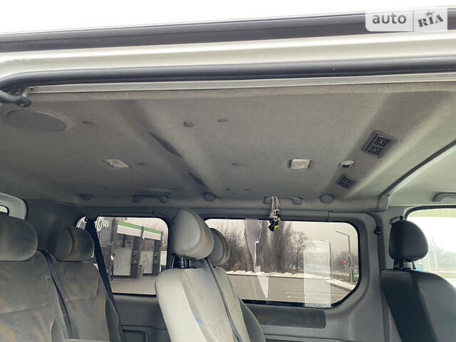 Білий Рено Трафік, об'ємом двигуна 2 л та пробігом 200 тис. км за 13500 $, фото 20 на Automoto.ua