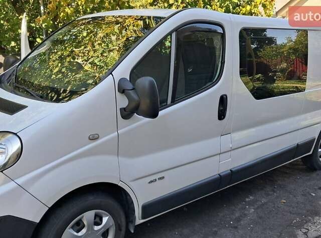 Білий Рено Трафік, об'ємом двигуна 2 л та пробігом 255 тис. км за 14300 $, фото 12 на Automoto.ua