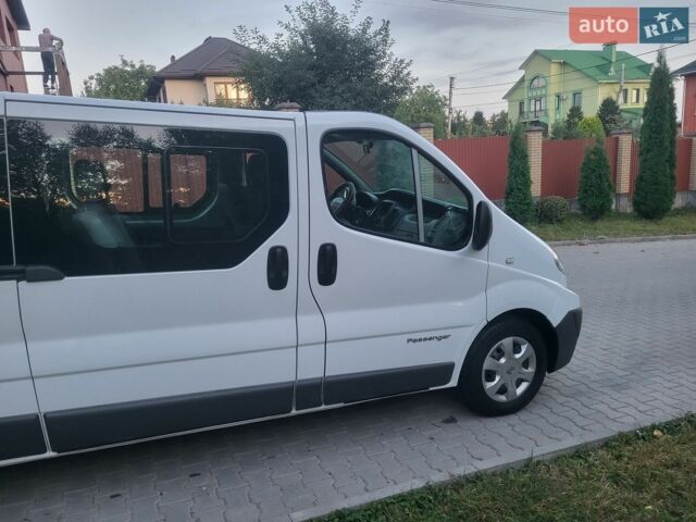 Белый Рено Трафик, объемом двигателя 2 л и пробегом 241 тыс. км за 14800 $, фото 21 на Automoto.ua