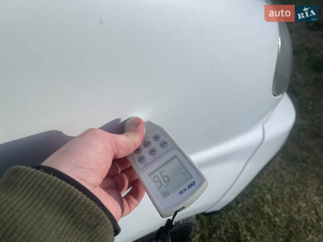 Белый Рено Трафик, объемом двигателя 2 л и пробегом 203 тыс. км за 9950 $, фото 94 на Automoto.ua