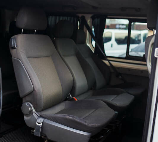 Білий Рено Трафік, об'ємом двигуна 2 л та пробігом 251 тис. км за 13100 $, фото 13 на Automoto.ua