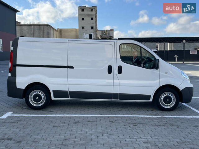 Белый Рено Трафик, объемом двигателя 2 л и пробегом 208 тыс. км за 12900 $, фото 9 на Automoto.ua