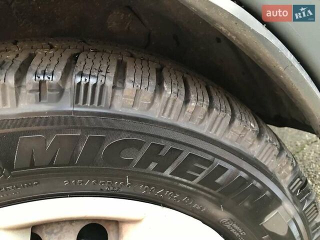 Белый Рено Трафик, объемом двигателя 2 л и пробегом 224 тыс. км за 11500 $, фото 17 на Automoto.ua