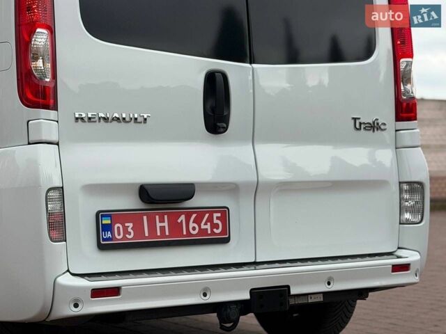 Білий Рено Трафік, об'ємом двигуна 2 л та пробігом 280 тис. км за 14950 $, фото 35 на Automoto.ua