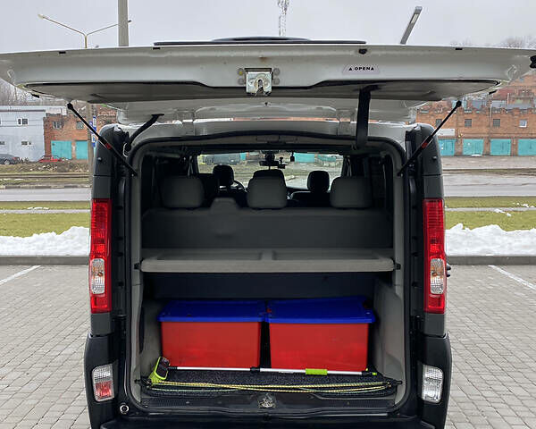 Білий Рено Трафік, об'ємом двигуна 2 л та пробігом 200 тис. км за 13500 $, фото 25 на Automoto.ua