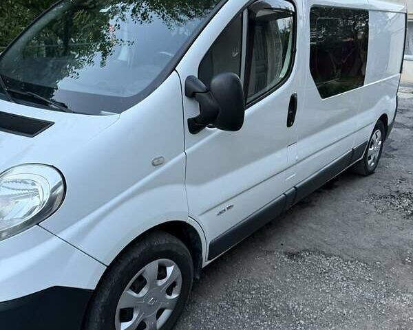 Білий Рено Трафік, об'ємом двигуна 2 л та пробігом 255 тис. км за 14300 $, фото 8 на Automoto.ua