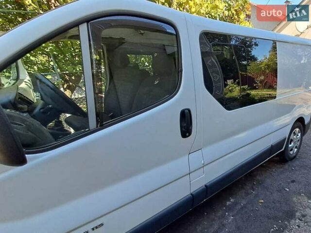 Белый Рено Трафик, объемом двигателя 2 л и пробегом 255 тыс. км за 14500 $, фото 11 на Automoto.ua