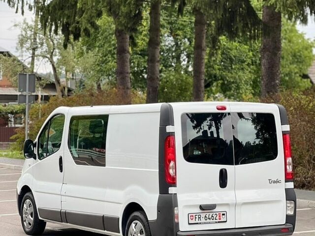 Білий Рено Трафік, об'ємом двигуна 2 л та пробігом 227 тис. км за 14900 $, фото 11 на Automoto.ua
