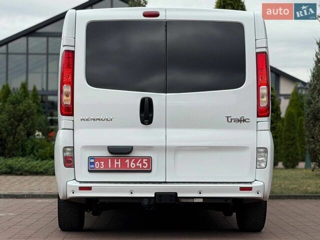 Білий Рено Трафік, об'ємом двигуна 2 л та пробігом 280 тис. км за 14950 $, фото 7 на Automoto.ua