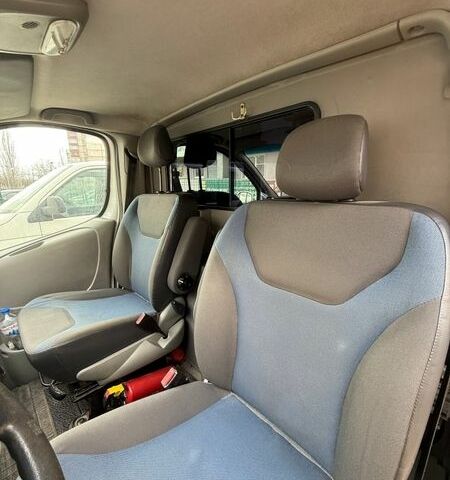 Белый Рено Трафик, объемом двигателя 2 л и пробегом 309 тыс. км за 13000 $, фото 14 на Automoto.ua