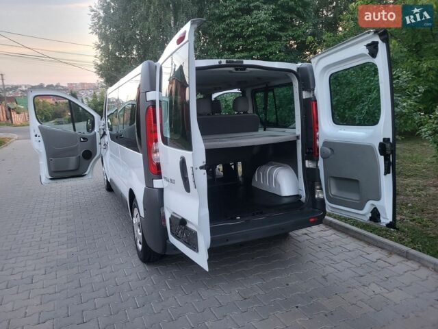 Белый Рено Трафик, объемом двигателя 2 л и пробегом 241 тыс. км за 14800 $, фото 51 на Automoto.ua