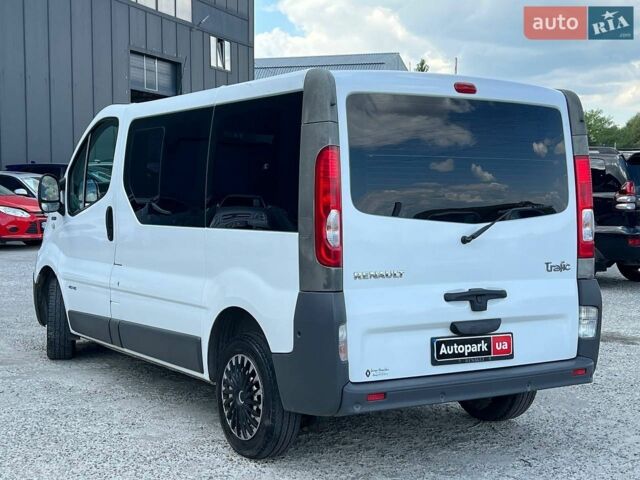 Белый Рено Трафик, объемом двигателя 2 л и пробегом 221 тыс. км за 13190 $, фото 4 на Automoto.ua