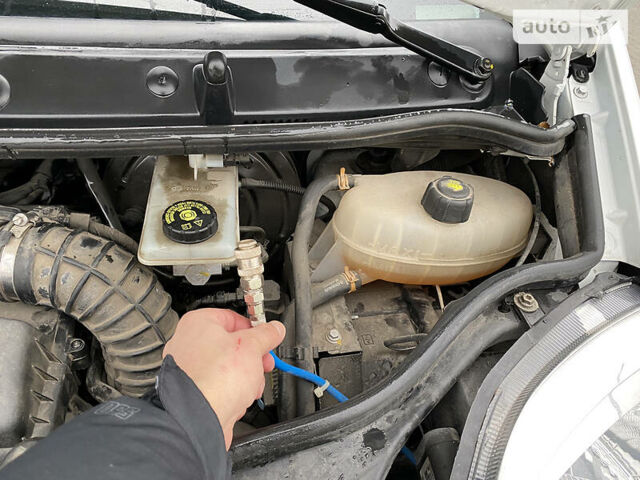 Білий Рено Трафік, об'ємом двигуна 2 л та пробігом 200 тис. км за 13500 $, фото 7 на Automoto.ua