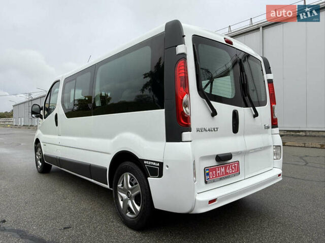 Белый Рено Трафик, объемом двигателя 2 л и пробегом 280 тыс. км за 15800 $, фото 10 на Automoto.ua