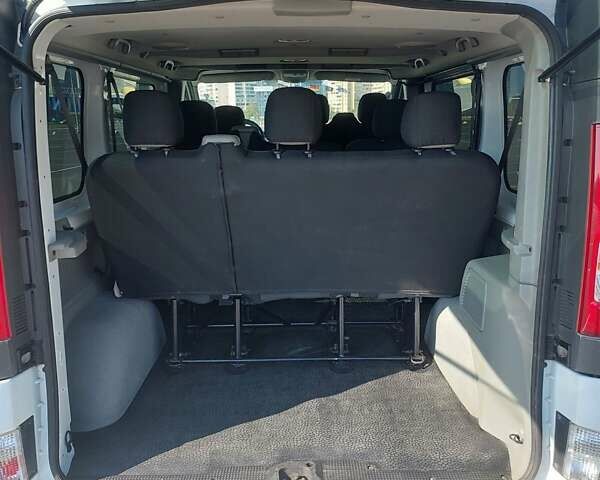 Белый Рено Трафик, объемом двигателя 2 л и пробегом 340 тыс. км за 15100 $, фото 12 на Automoto.ua