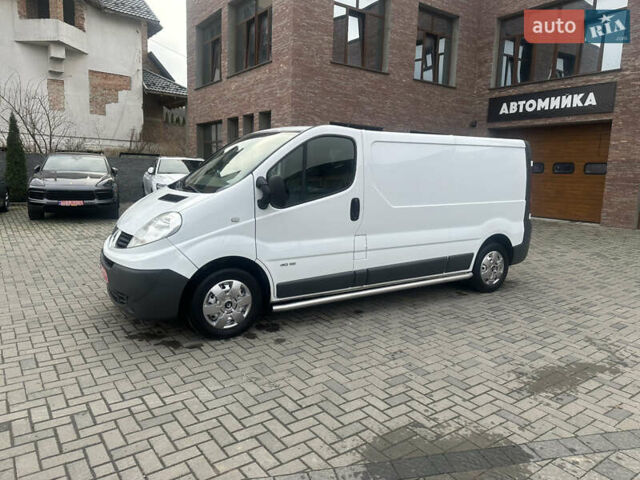 Белый Рено Трафик, объемом двигателя 2 л и пробегом 189 тыс. км за 13600 $, фото 28 на Automoto.ua
