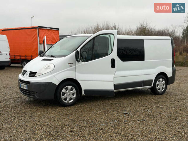 Белый Рено Трафик, объемом двигателя 2 л и пробегом 280 тыс. км за 14300 $, фото 30 на Automoto.ua