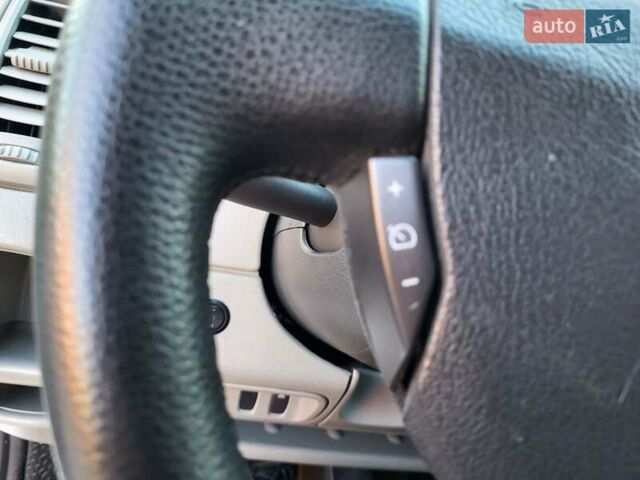 Білий Рено Трафік, об'ємом двигуна 2 л та пробігом 283 тис. км за 14700 $, фото 149 на Automoto.ua