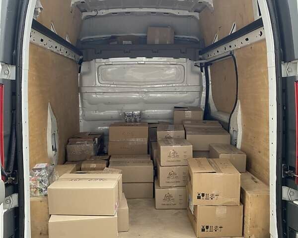 Белый Рено Трафик, объемом двигателя 2 л и пробегом 360 тыс. км за 9599 $, фото 4 на Automoto.ua