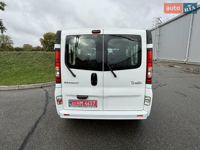 Белый Рено Трафик, объемом двигателя 2 л и пробегом 280 тыс. км за 15800 $, фото 46 на Automoto.ua