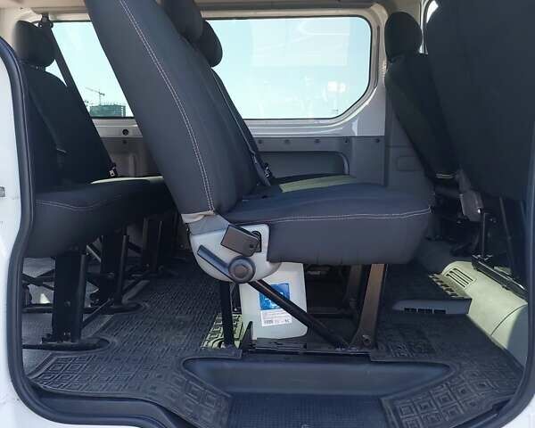 Белый Рено Трафик, объемом двигателя 2 л и пробегом 340 тыс. км за 15100 $, фото 15 на Automoto.ua