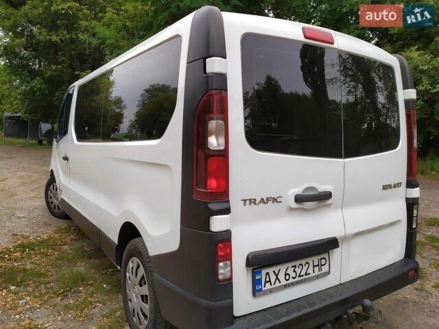 Белый Рено Трафик, объемом двигателя 1.6 л и пробегом 307 тыс. км за 14200 $, фото 11 на Automoto.ua