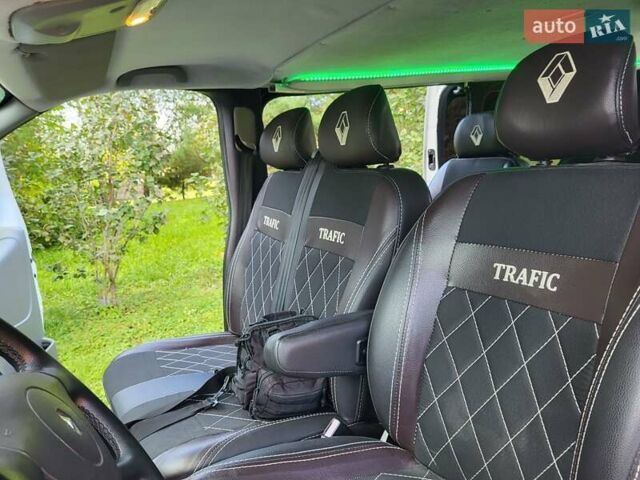 Білий Рено Трафік, об'ємом двигуна 2 л та пробігом 283 тис. км за 14700 $, фото 94 на Automoto.ua