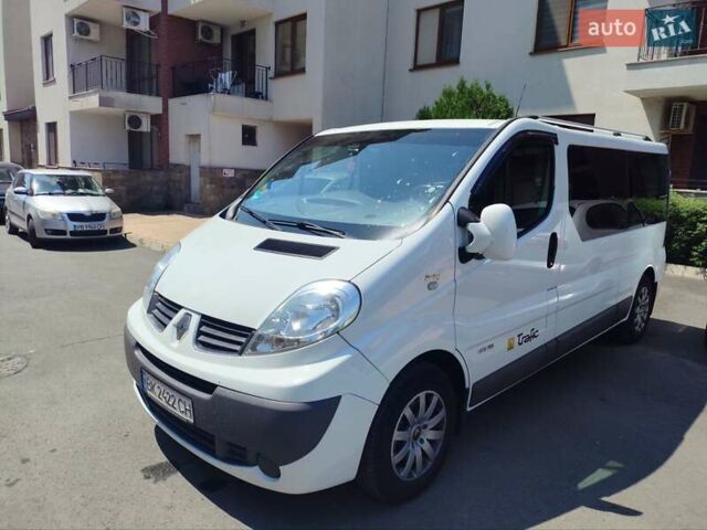 Белый Рено Трафик, объемом двигателя 2 л и пробегом 172 тыс. км за 16400 $, фото 14 на Automoto.ua