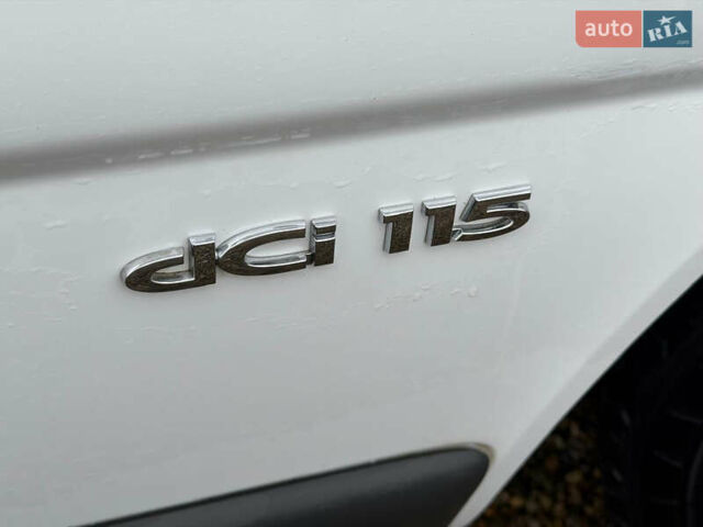 Белый Рено Трафик, объемом двигателя 2 л и пробегом 280 тыс. км за 14300 $, фото 32 на Automoto.ua