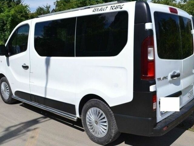 Белый Рено Трафик, объемом двигателя 1.6 л и пробегом 237 тыс. км за 15995 $, фото 6 на Automoto.ua