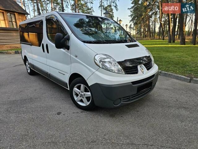 Білий Рено Трафік, об'ємом двигуна 2 л та пробігом 249 тис. км за 16000 $, фото 12 на Automoto.ua