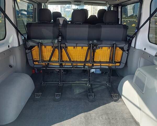 Белый Рено Трафик, объемом двигателя 2 л и пробегом 340 тыс. км за 15100 $, фото 14 на Automoto.ua