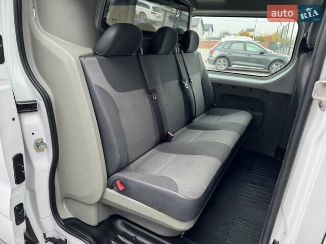 Белый Рено Трафик, объемом двигателя 2 л и пробегом 193 тыс. км за 15750 $, фото 25 на Automoto.ua