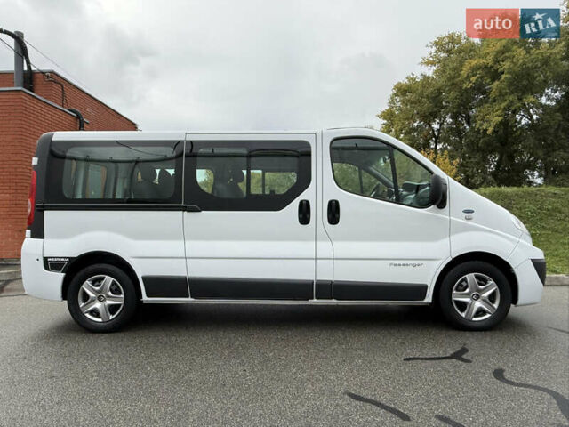 Белый Рено Трафик, объемом двигателя 2 л и пробегом 280 тыс. км за 15800 $, фото 16 на Automoto.ua