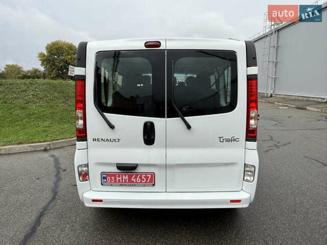 Белый Рено Трафик, объемом двигателя 2 л и пробегом 280 тыс. км за 15800 $, фото 11 на Automoto.ua