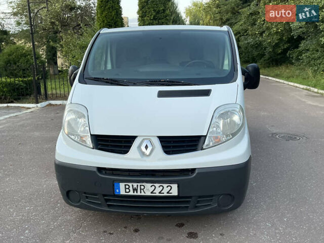 Белый Рено Трафик, объемом двигателя 2 л и пробегом 228 тыс. км за 10700 $, фото 77 на Automoto.ua