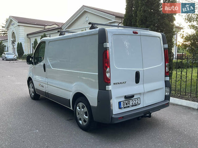 Белый Рено Трафик, объемом двигателя 2 л и пробегом 228 тыс. км за 10700 $, фото 88 на Automoto.ua