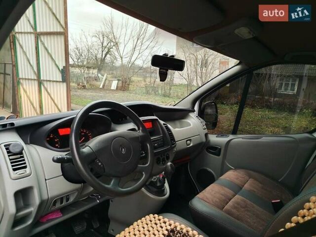 Белый Рено Трафик, объемом двигателя 2 л и пробегом 283 тыс. км за 14500 $, фото 7 на Automoto.ua