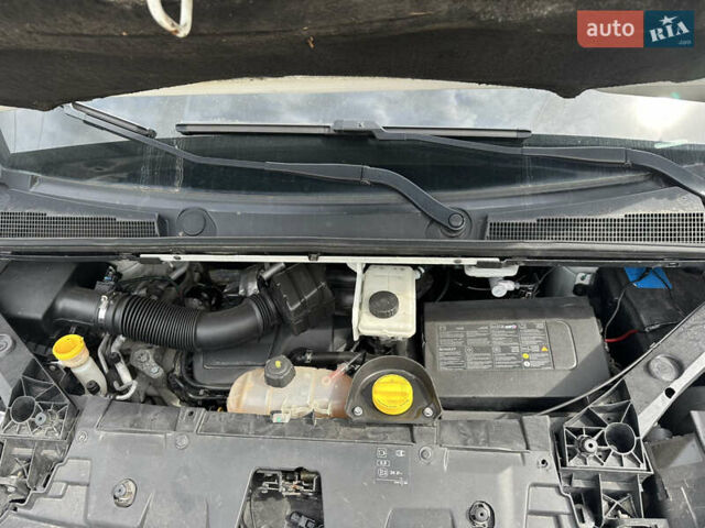 Белый Рено Трафик, объемом двигателя 1.6 л и пробегом 223 тыс. км за 13749 $, фото 40 на Automoto.ua