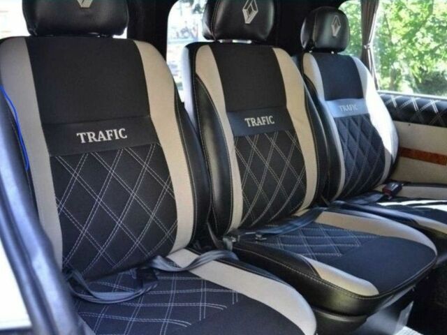 Белый Рено Трафик, объемом двигателя 1.6 л и пробегом 237 тыс. км за 15995 $, фото 16 на Automoto.ua