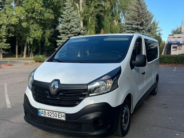 Белый Рено Трафик, объемом двигателя 1.6 л и пробегом 205 тыс. км за 13800 $, фото 6 на Automoto.ua