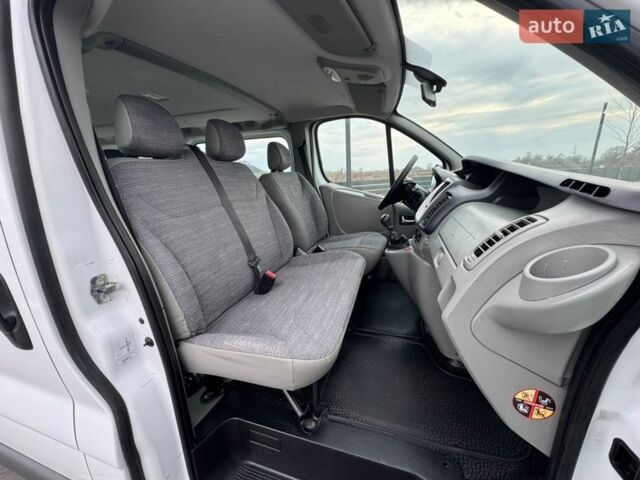 Білий Рено Трафік, об'ємом двигуна 2 л та пробігом 285 тис. км за 14850 $, фото 45 на Automoto.ua
