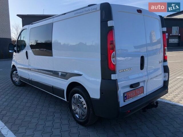 Белый Рено Трафик, объемом двигателя 2 л и пробегом 256 тыс. км за 14700 $, фото 4 на Automoto.ua